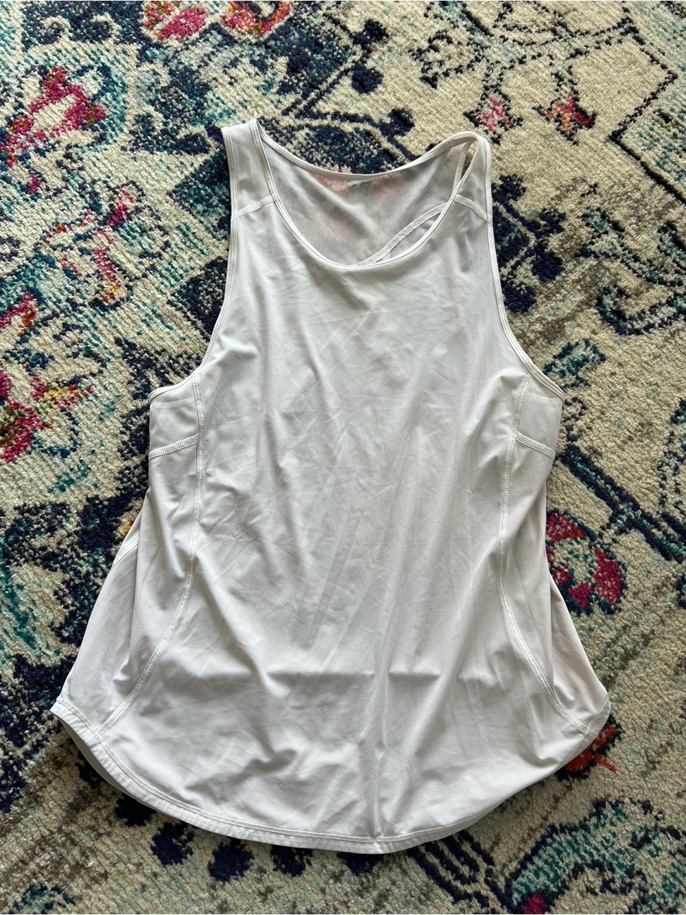 White lululemon Tank